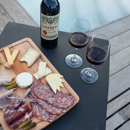 Cosy, & סן טרופז