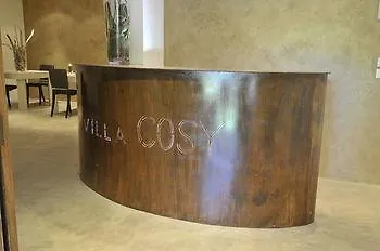 Cosy, & מלון סן טרופז