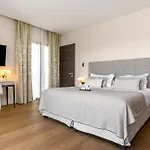 Hotel Cosy, &