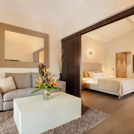 Cosy, & מלון 5*
