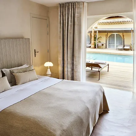 Hotel Cosy, &