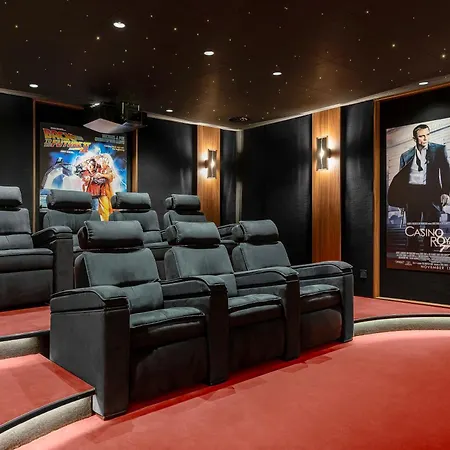 Szálloda Cosy, & 5*