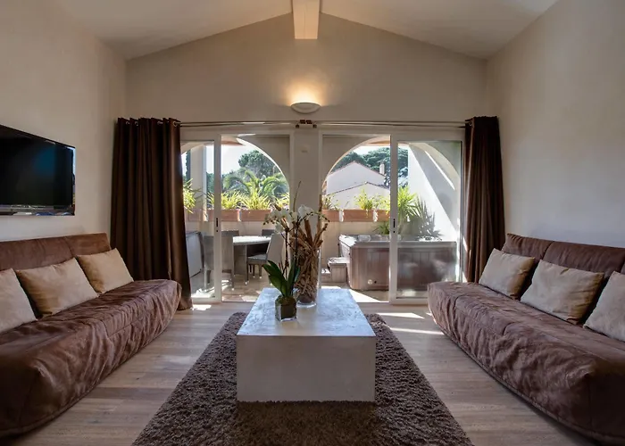 Cosy, & 5* Saint-Tropez